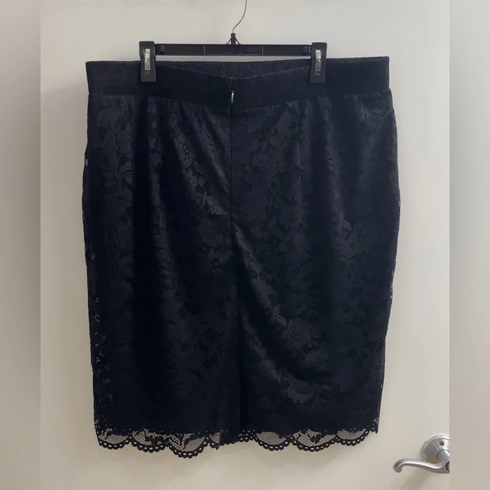 Torrid Black Lace Pencil Skirt Women's Size 18 Lined Goth Whimsygoth party